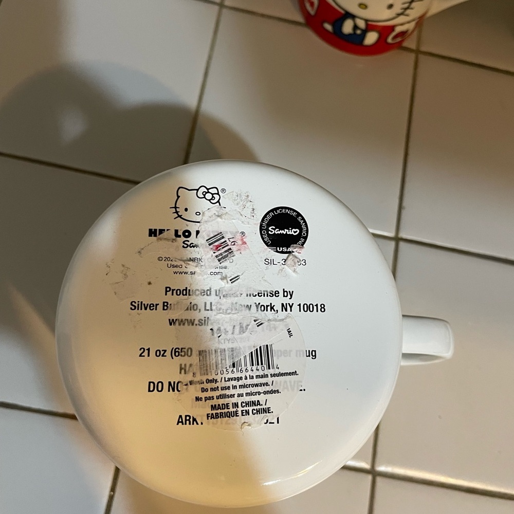 Hello Kitty Mug Bundle - Picture 4 of 10